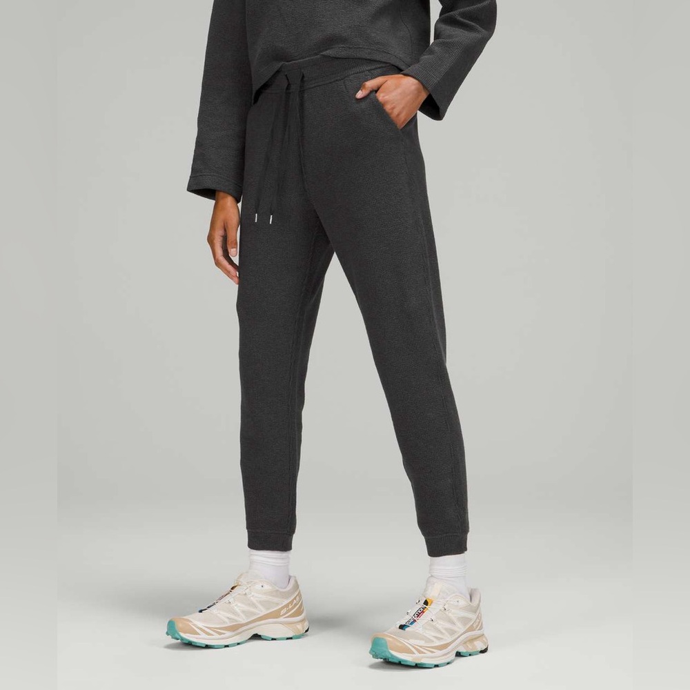 Lululemon Ribbed High rise Jogger